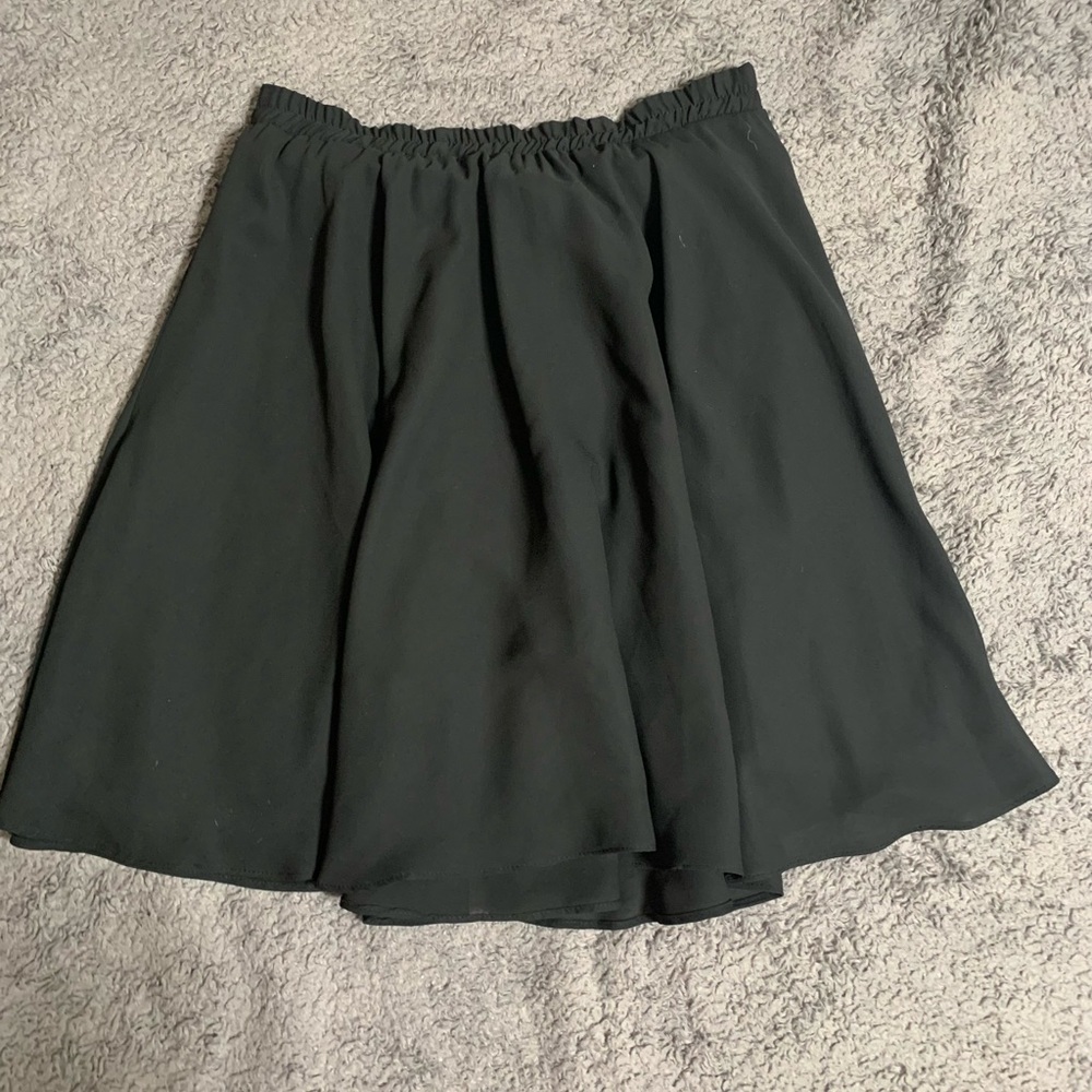 Rumours Black Flowy Skirt 🖤